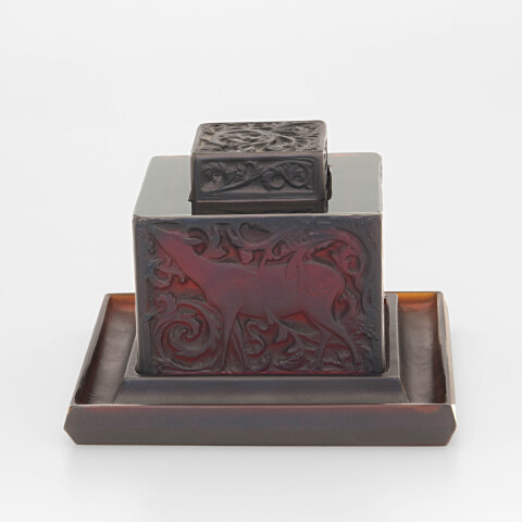 Biches inktpot Lalique 1912 glas amberrood001