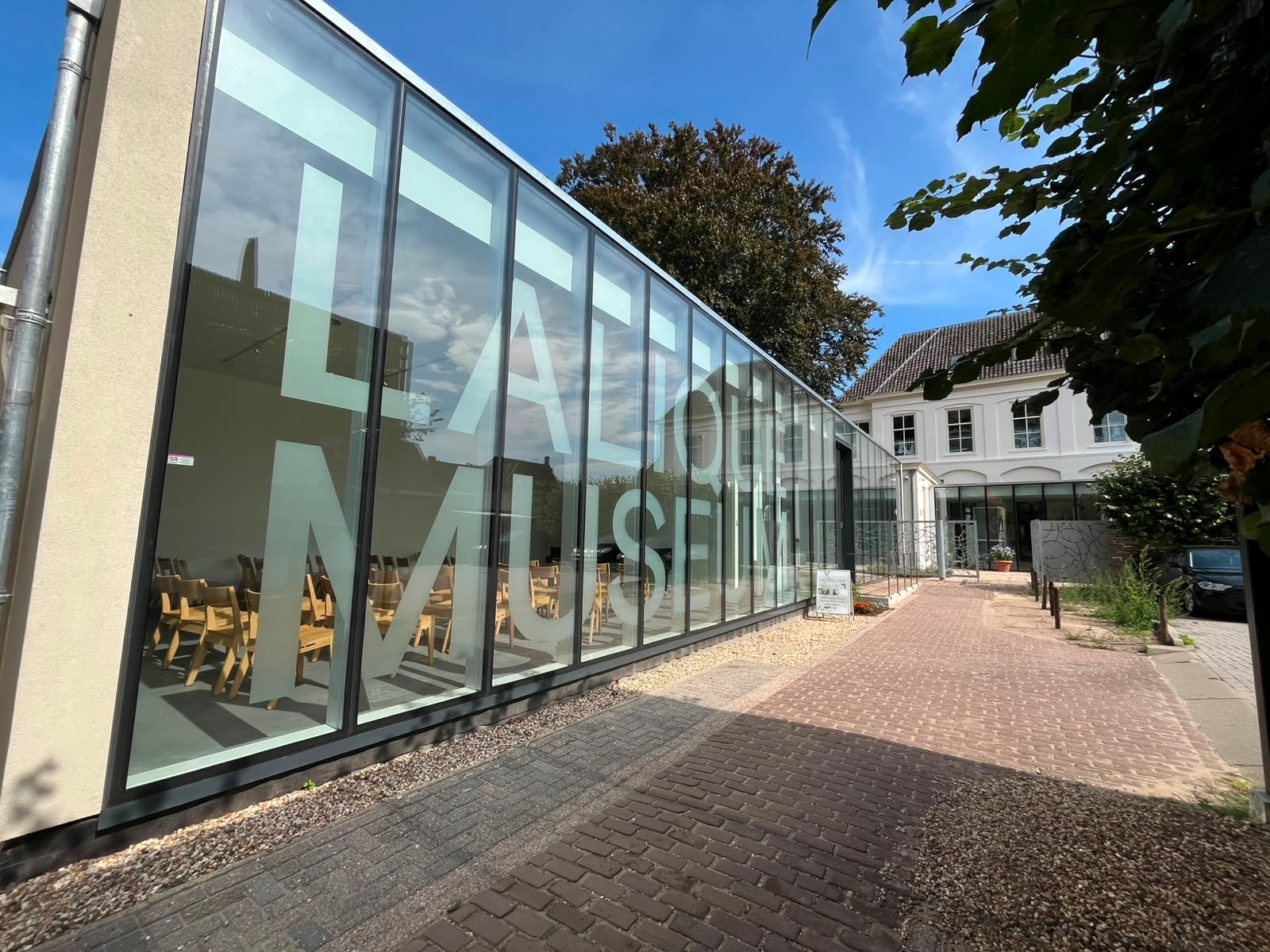 Entree Kerkstraat Lalique Museum